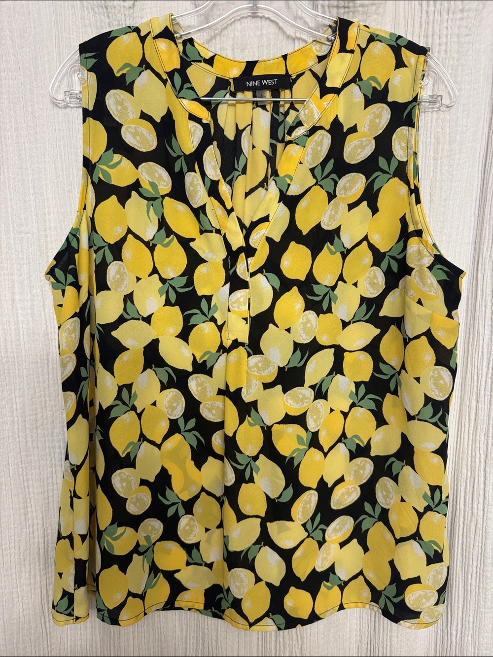 Nine West Black Sleeveless Lemon-Print Camisole